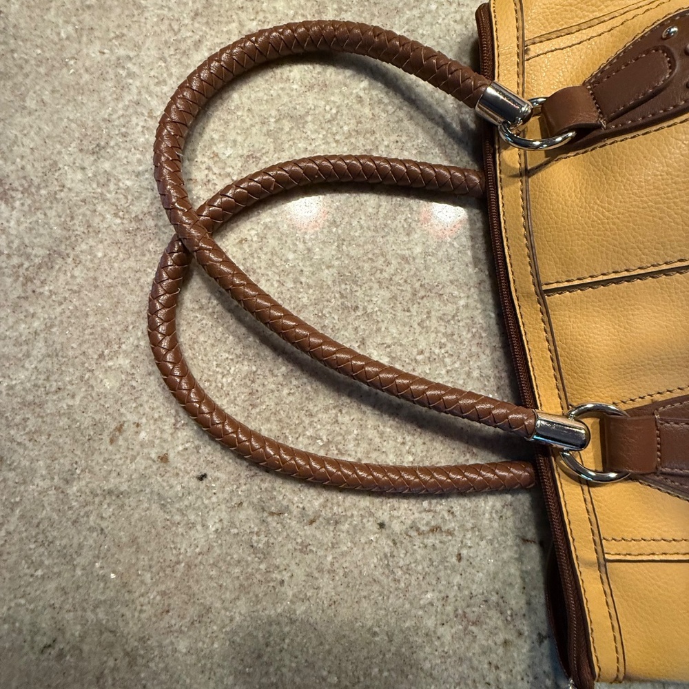 Relic Leather Purse Yellow and Brown - Picture 6 of 14